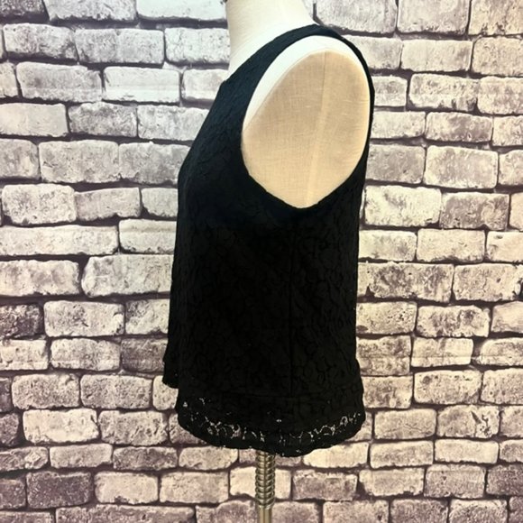 Banana Republic Black Lace Fully Lined Sleeveless Blouse Size Medium - Picture 4 of 7
